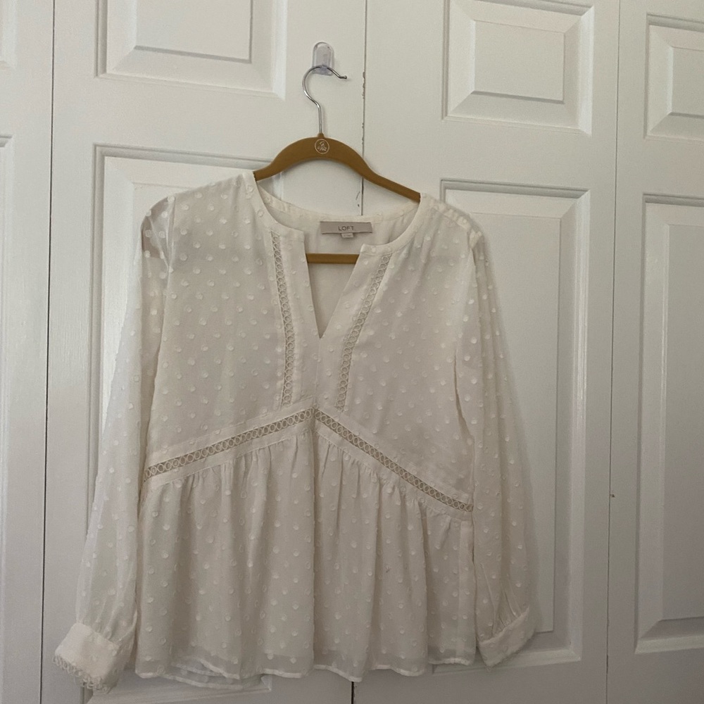 Sheer lined off white dot blouse 👚